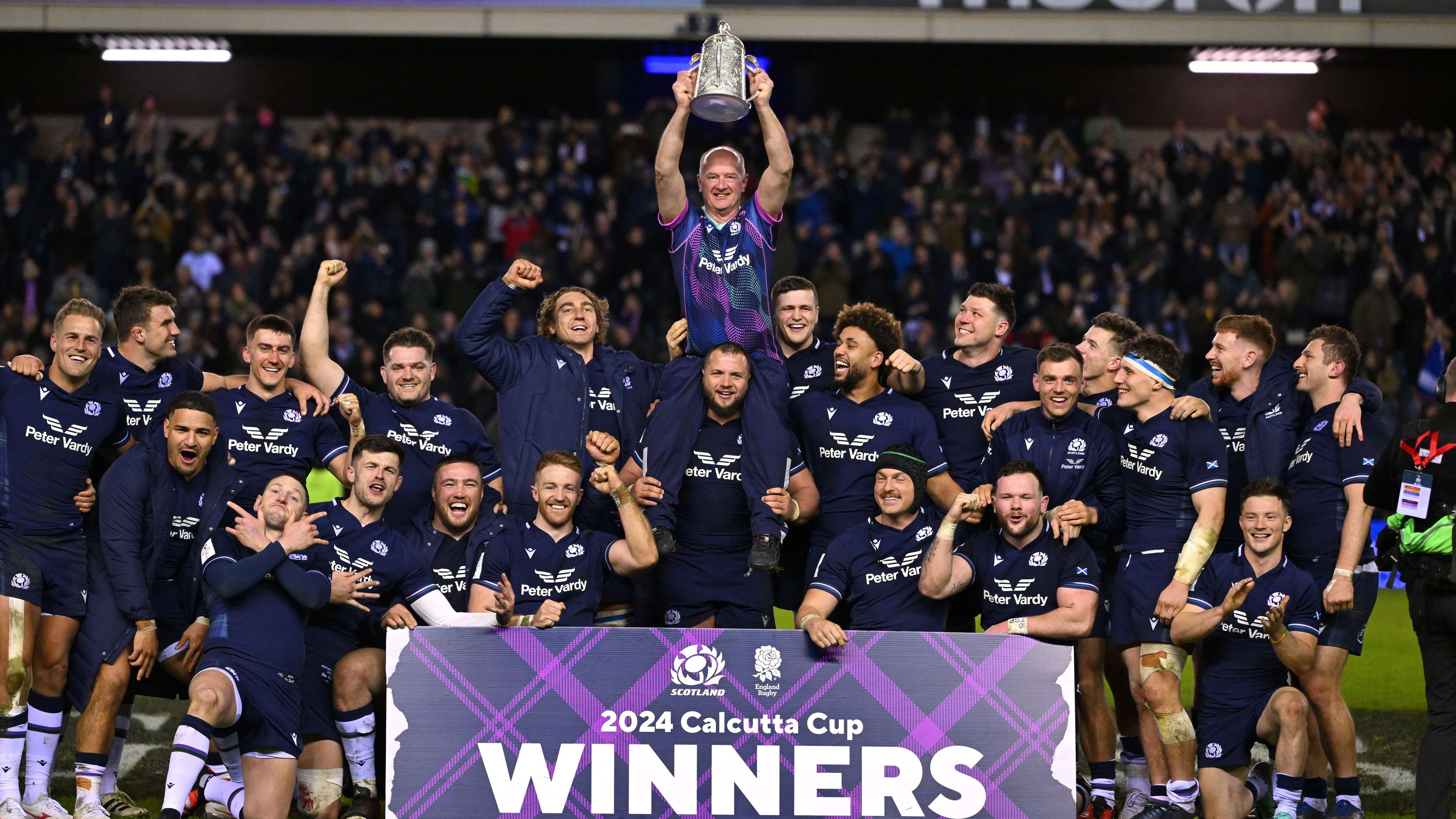 边锋表现出 边锋表现出